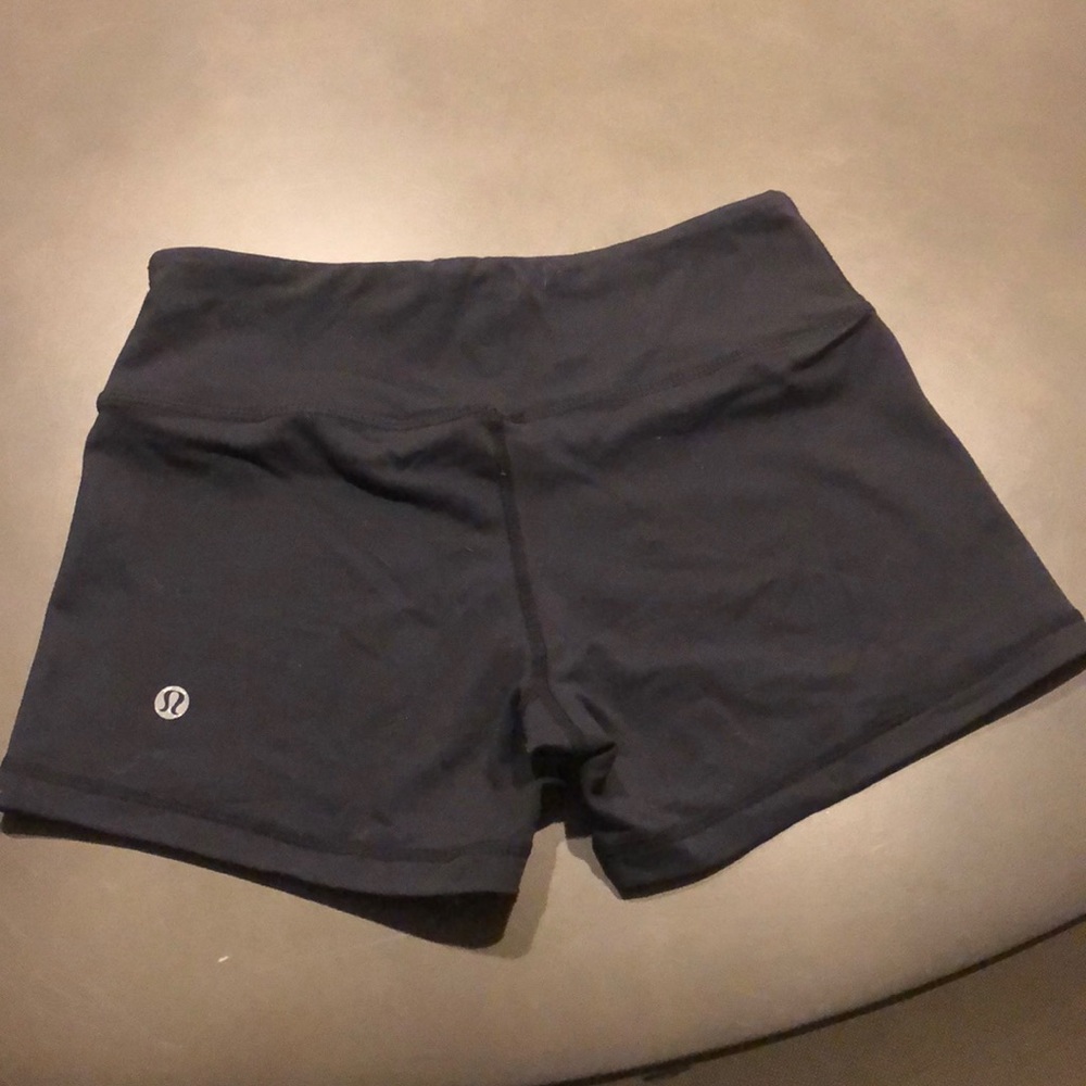 Lulu spandex size 2